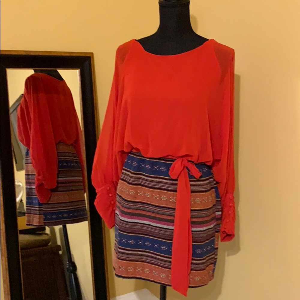 Gorgeous sexy dress with lots of pizazz!